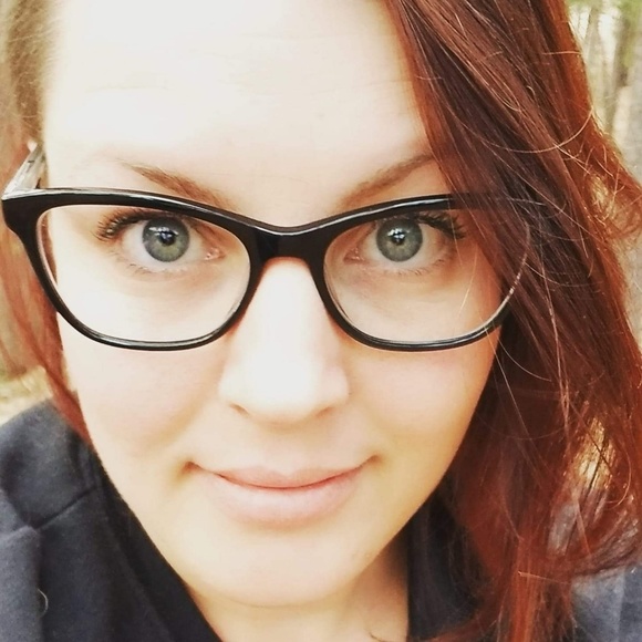 Meet your Posher, Sarah - Picture 1 of 1